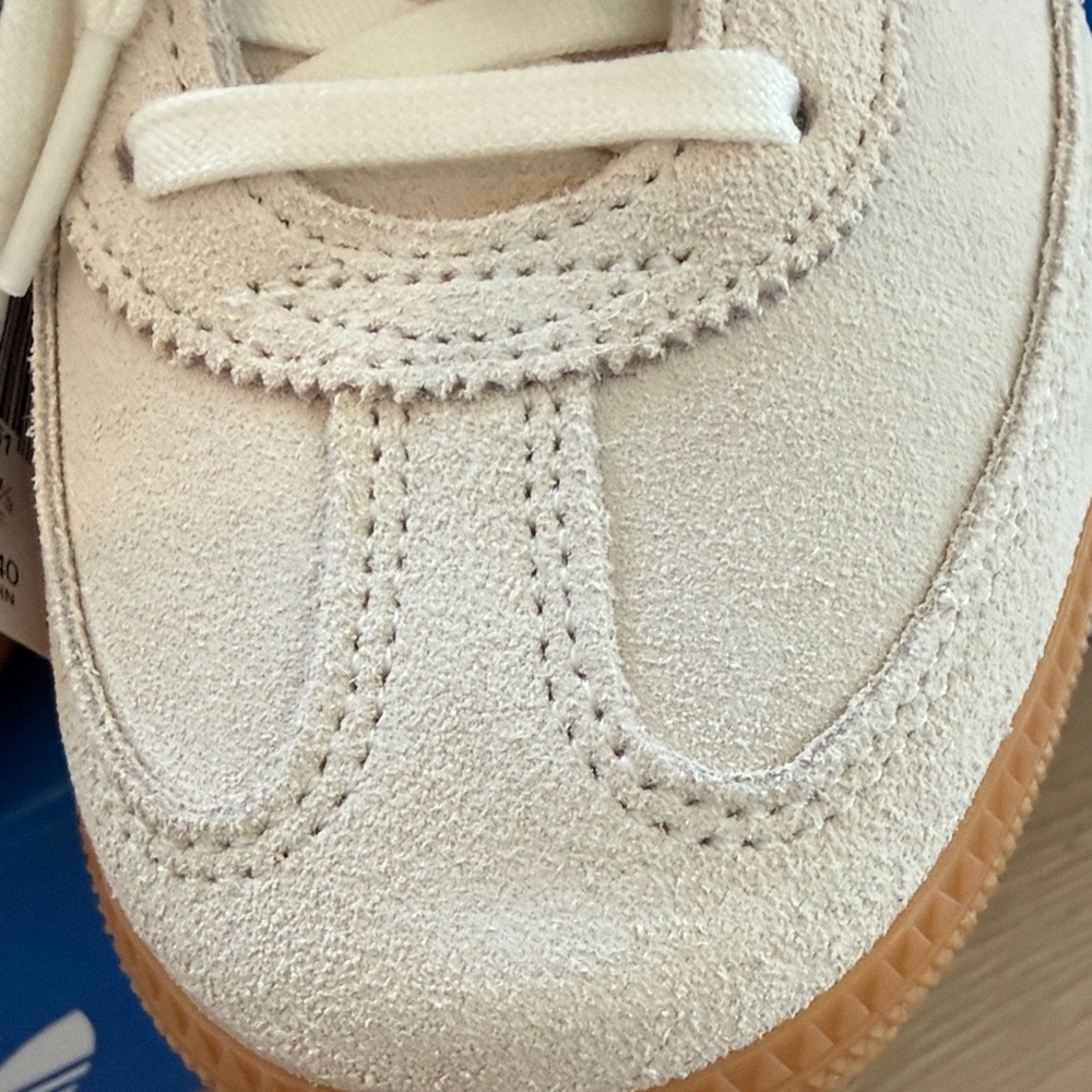 ✨Host pick✨Adidas Junior Handball Spezial Cream and Blue Sneakers Size 39 1/3 - Picture 4 of 6